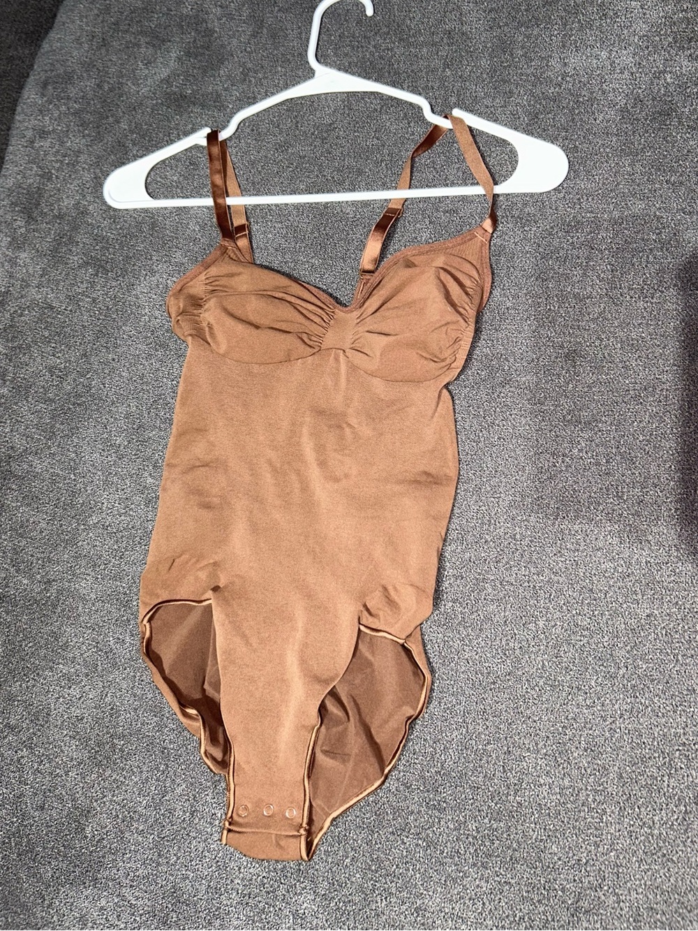 SKIMS- new never worn size xl-  One-Piece Shapewear Bodysuit in Brown